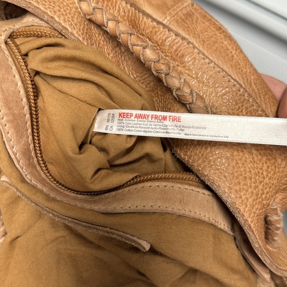 Free People Balera Del Mar Bucket Bag in Caramel NWT - Picture 10 of 10